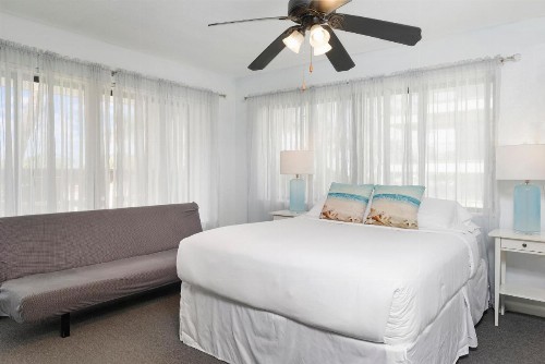Sabal Palms Inn - image 49