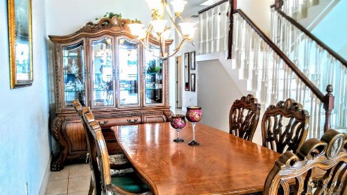 Beach and Bay MediterraneanTownhouse - image 3