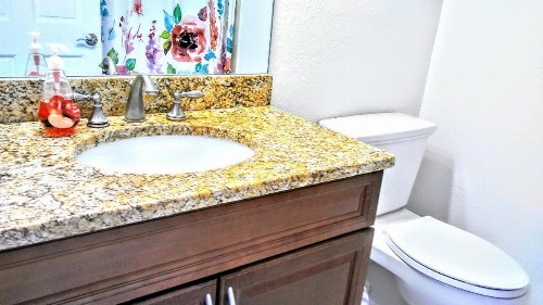 Beach and Bay MediterraneanTownhouse - image 38