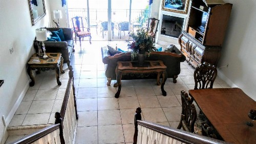Beach and Bay MediterraneanTownhouse - image 4