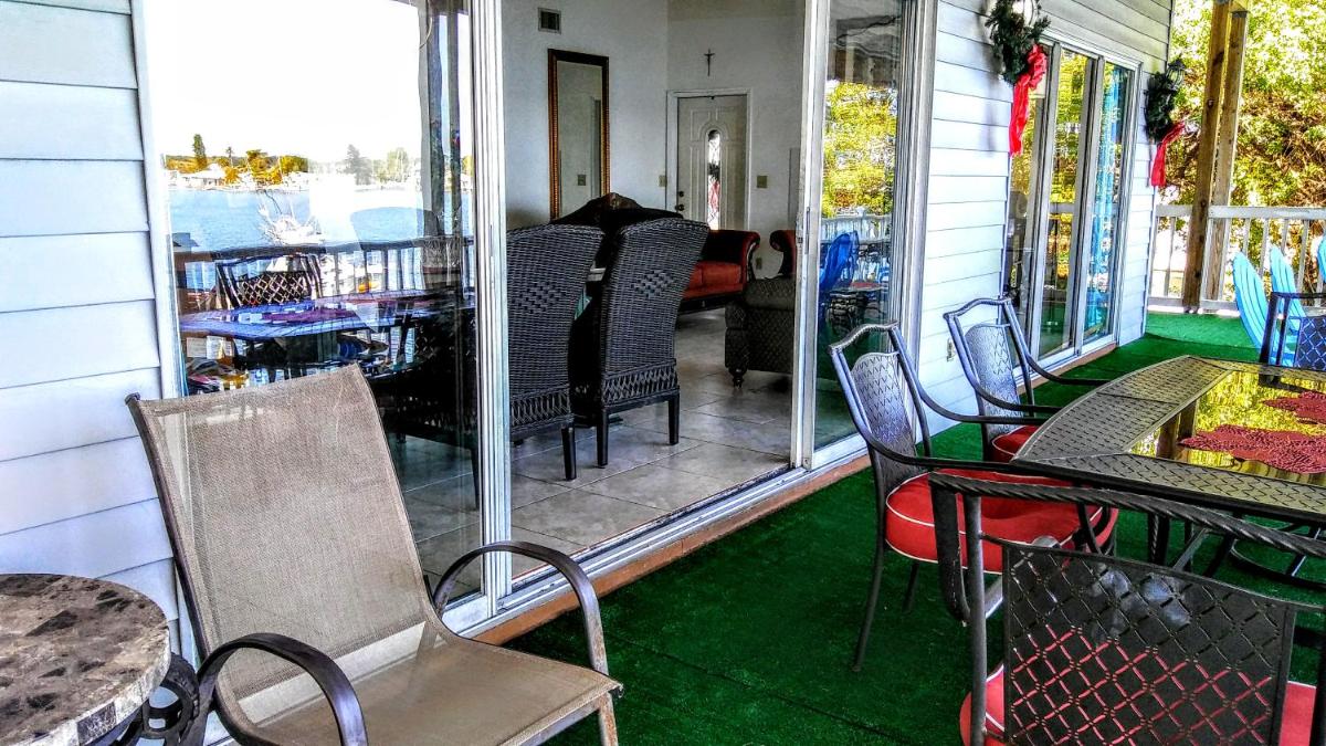 3000 Sq Ft Beach and Bay Condo - image 6