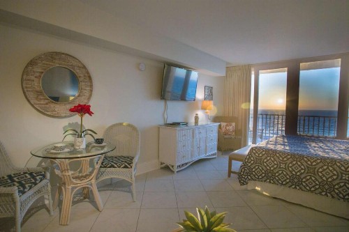 519 - Island Inn - image 14