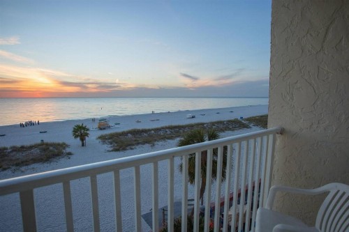 413 - Island Inn - image 11