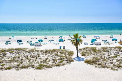 413 - Island Inn - image 34