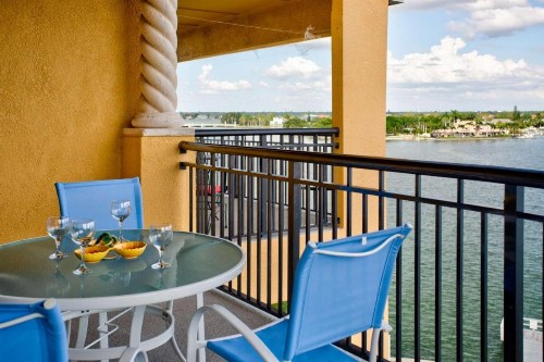 409 - Palms of Treasure Island - image 3