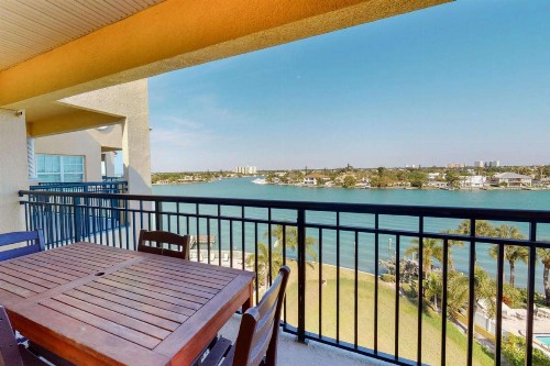 407 - Palms of Treasure Island - image 5