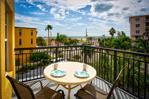201 - Palms of Treasure Island - image 8