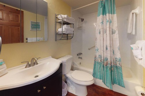 607 - Sunset Chateau - image 41
