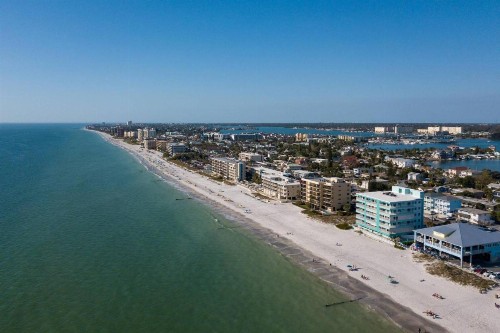 305 - Skyline - image 13