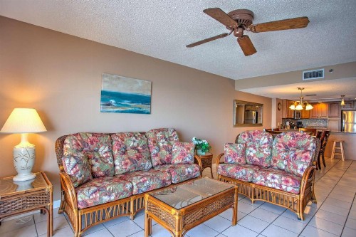 405 - Las Brisas - image 2