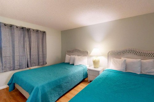 307 - Beach Place - image 11
