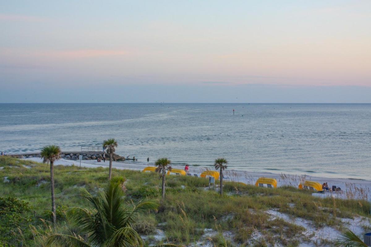 307 - Beach Place - image 3