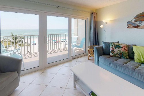 307 - Beach Place - image 37