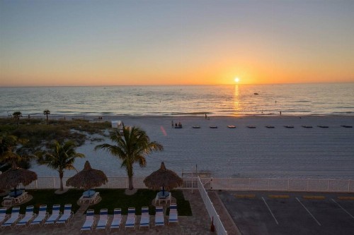 307 - Beach Place - image 4