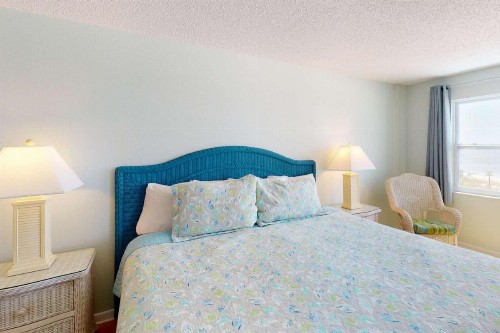 307 - Beach Place - image 45