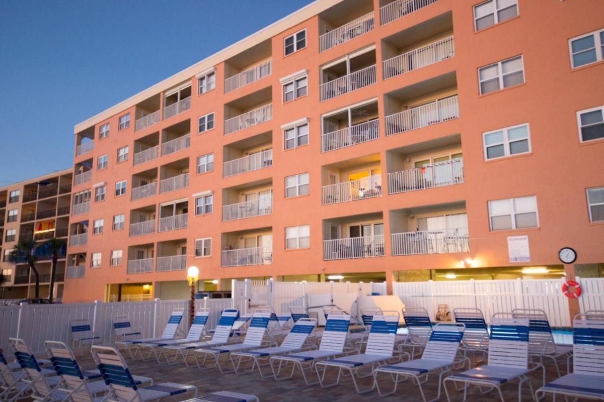307 - Beach Place - image 5