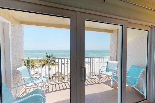 307 - Beach Place - image 50