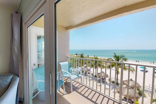 307 - Beach Place - image 9