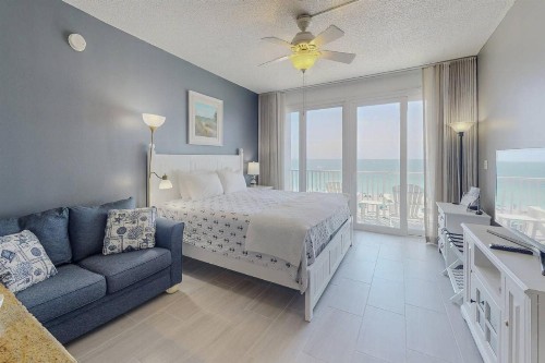 607 - Island Inn - image 16