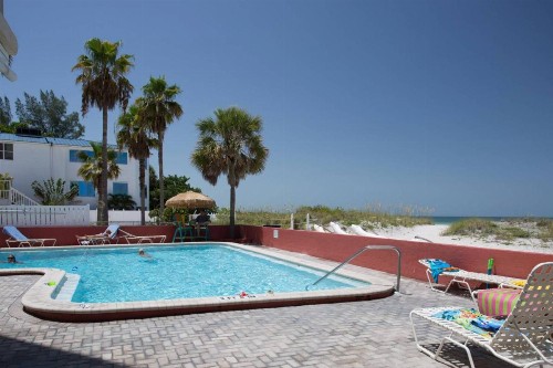 607 - Island Inn - image 28