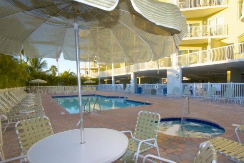 506 - Crystal Palms - image 17