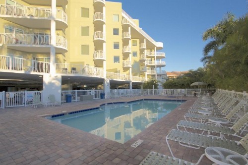 506 - Crystal Palms - image 32