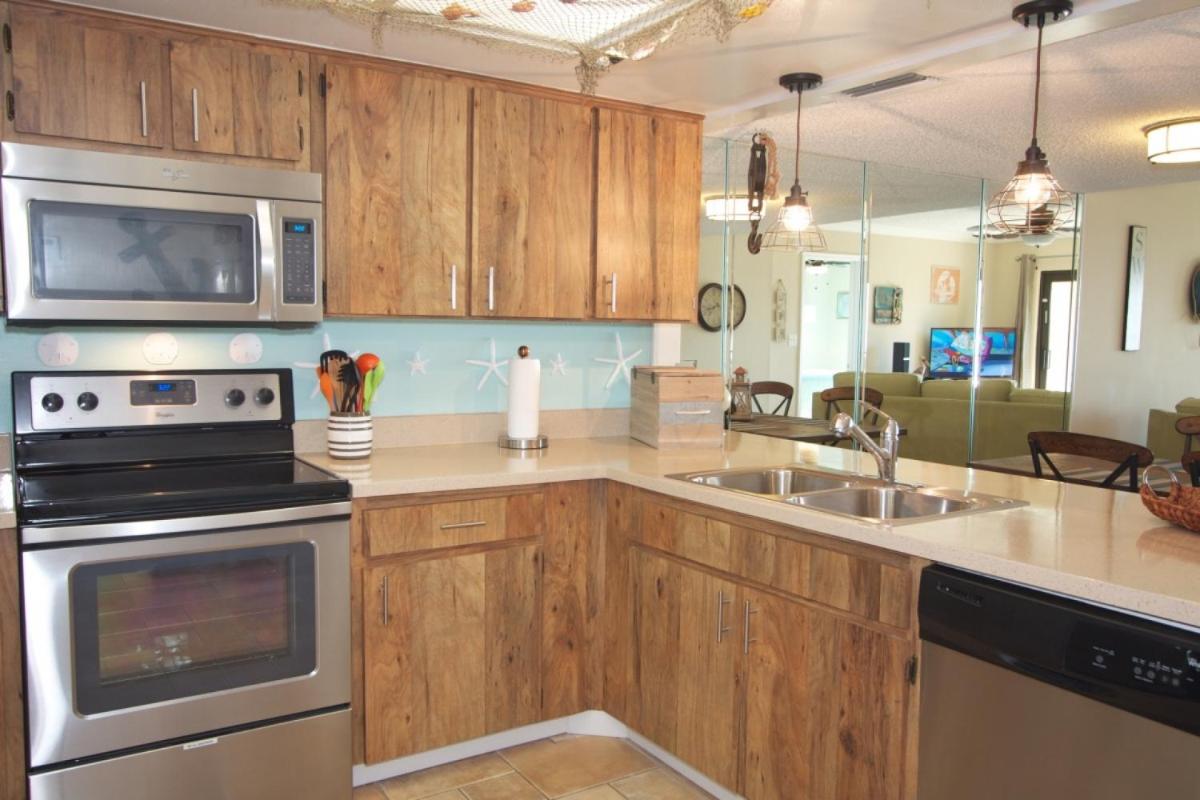 412 - Madeira Place - image 5