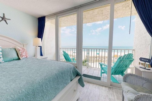 318 - Island Inn - image 1