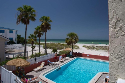 318 - Island Inn - image 17