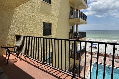 208 - Las Brisas - image 35