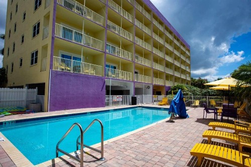 607 - South Beach Condos - image 3