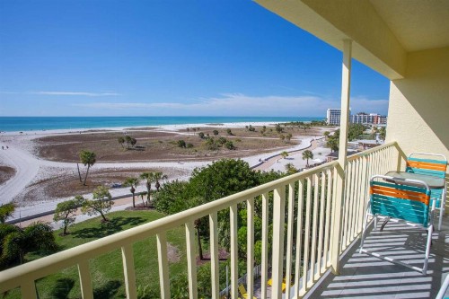 607 - South Beach Condos - image 32