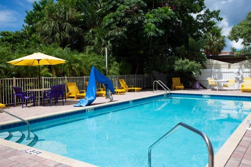 607 - South Beach Condos - image 9