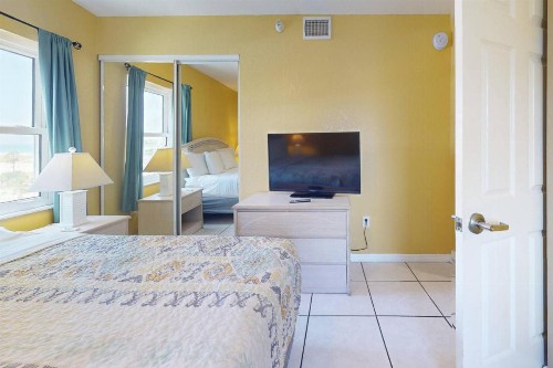 501 - South Beach Condos - image 30