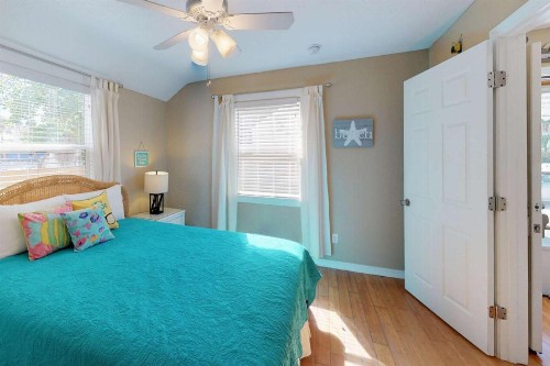 103 - Sea Cottage - image 8