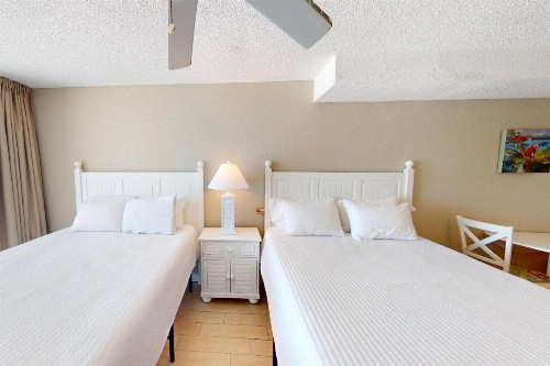 513 - Island Inn - image 14