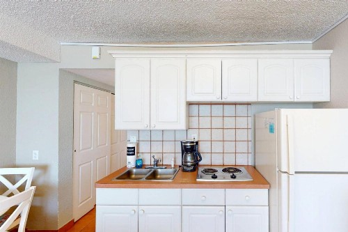 513 - Island Inn - image 18