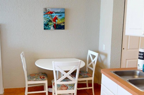 513 - Island Inn - image 19