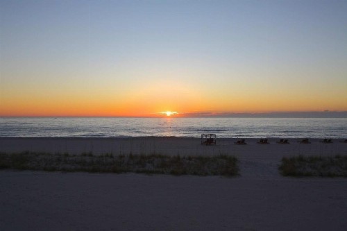 513 - Island Inn - image 9