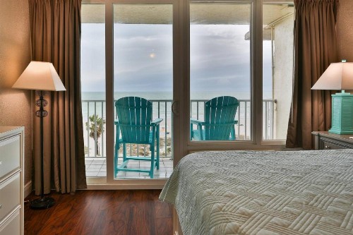 412 - Island Inn - image 10