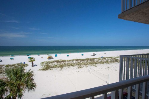 412 - Island Inn - image 2