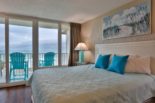 412 - Island Inn - image 34