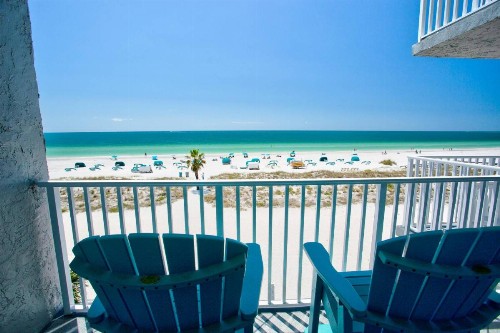 412 - Island Inn - image 38