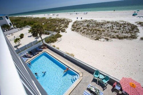 423 - Island Inn - image 17