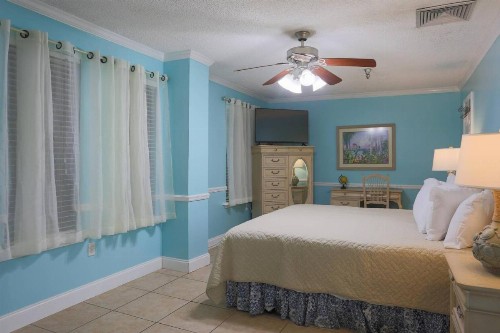 100 - Las Brisas - image 19