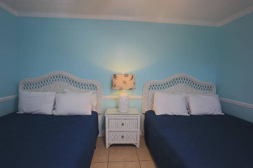 100 - Las Brisas - image 36