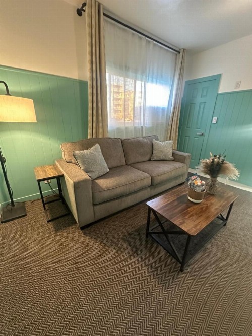 Arvilla Motel - image 28