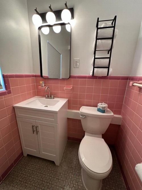 Arvilla Motel - image 30