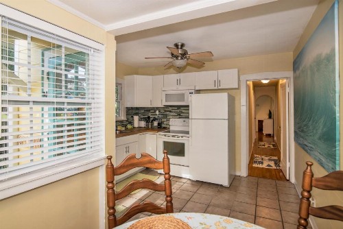 PAG Beachhouse Rentals - image 12