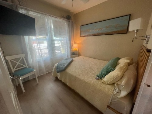 PAG Beachhouse Rentals - image 18
